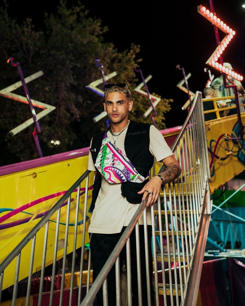 Multicolor Sprayground Dreamy Technicolor Savvy Men's Crossbody Bags | 43274773
