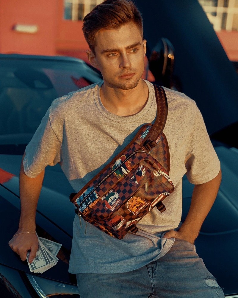Multicolor Sprayground Global Mogul Cargo Men's Crossbody Bags | 956776100