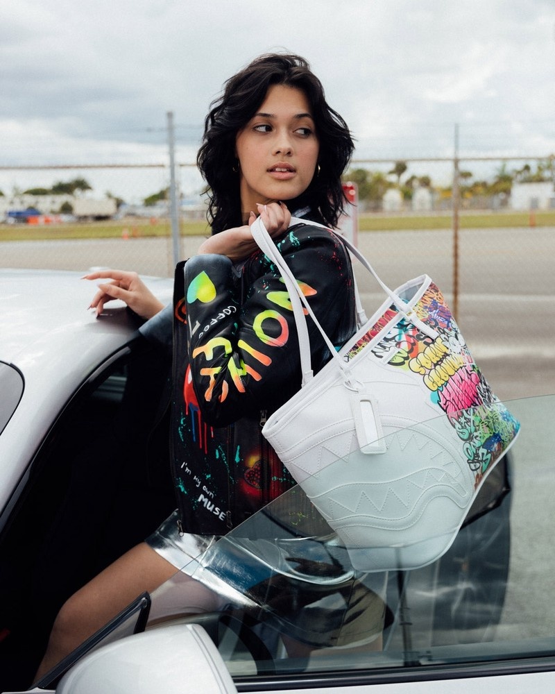 Multicolor Sprayground Half Graff Men's Tote Bags | 922921427