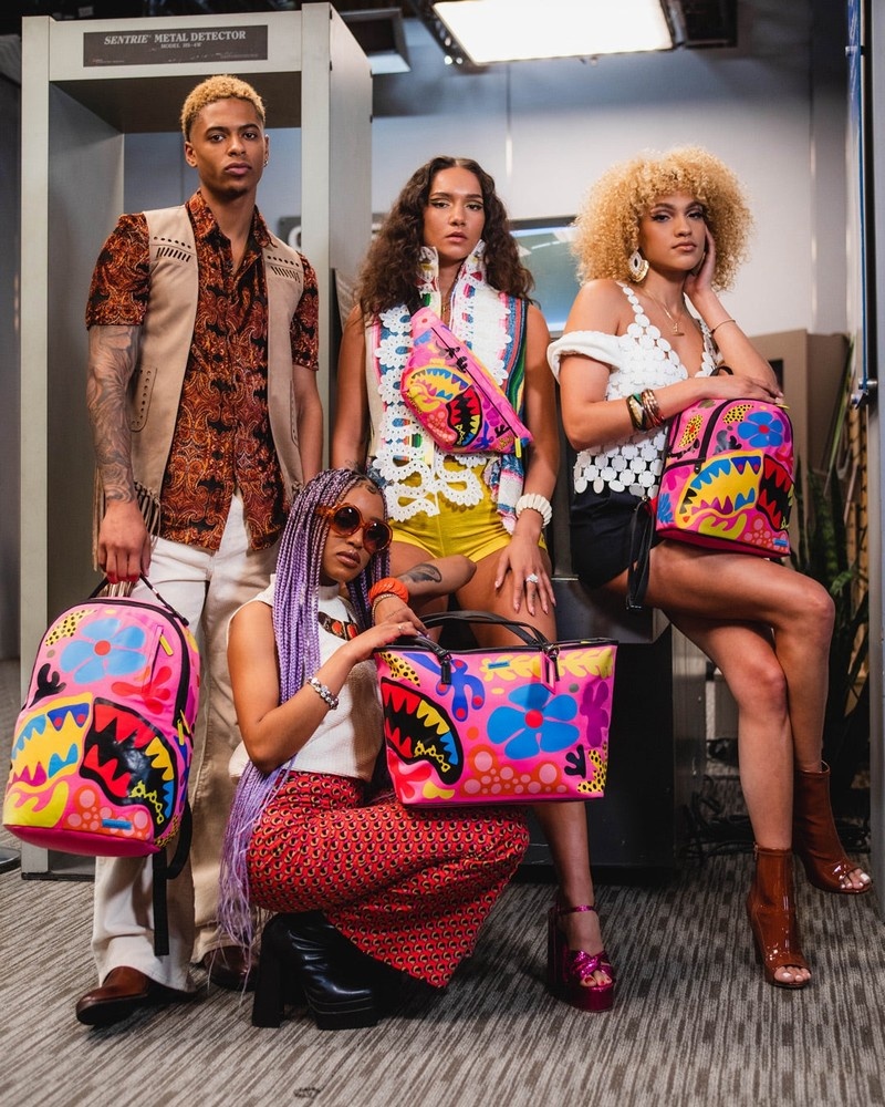 Multicolor Sprayground Psychedelic Voyage Savage Men's Backpacks | 662810177